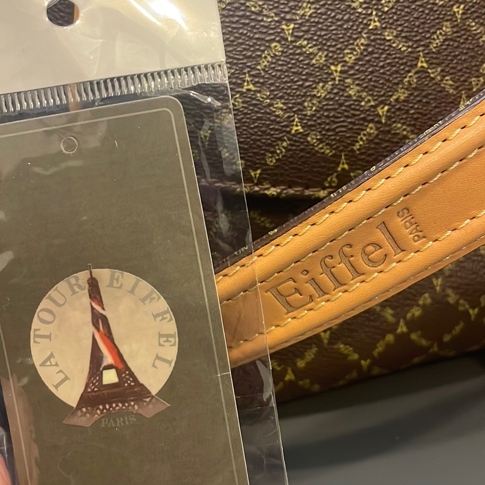 Stylish Purse - Picture 5 of 5